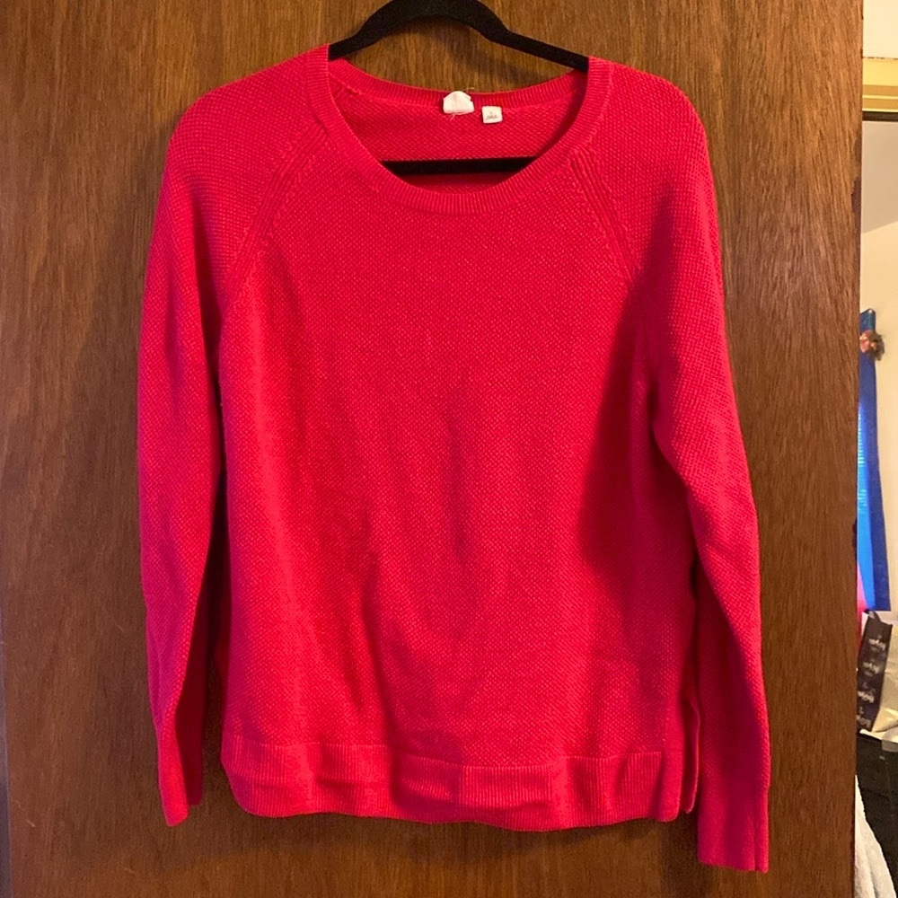 Pink Gap women’s sweater